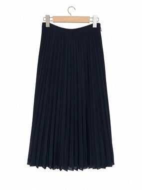 Theory Navy Pleated Midi Skirt Petite Size 2 Office Chic Quiet Luxury